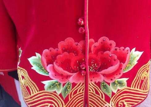 豔麗百花婚慶吉服