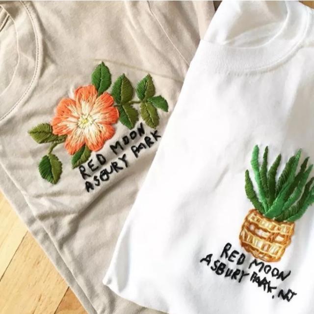 用湘繡作品改造衣服簡直師斃了(le／liǎo)