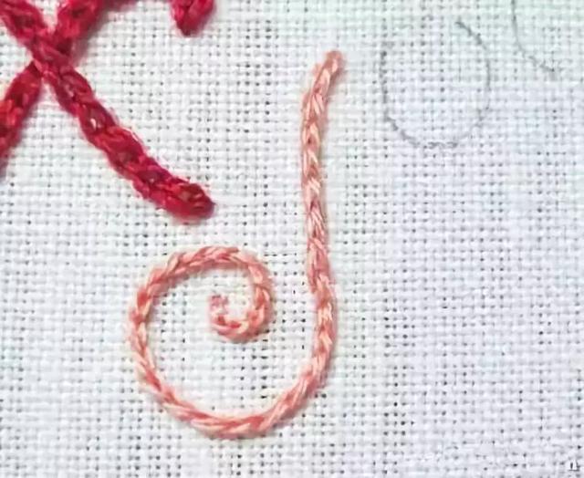 用刺繡表達愛的(de)方式 點亮生活中的(de)小幸福