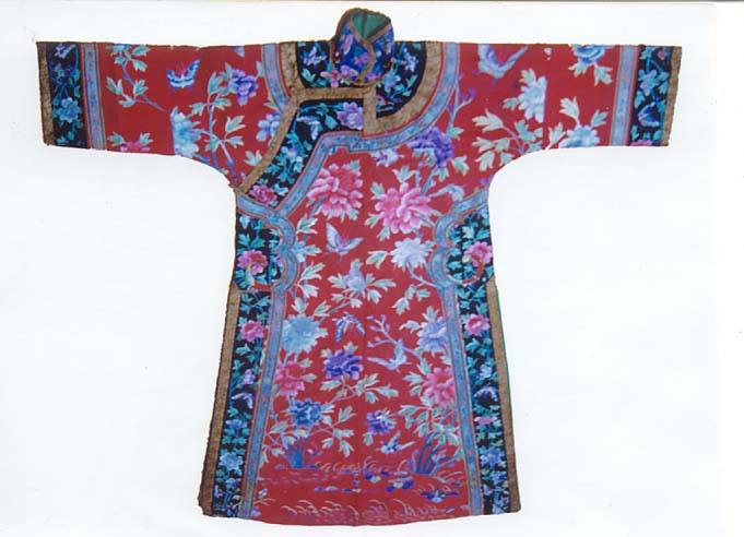流光溢彩的(de)蒙古族服飾刺繡藝術