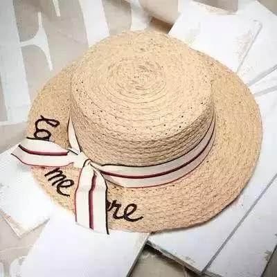 從頭到(dào)腳穿出(chū)不(bù)一(yī / yì ／yí)樣的(de)刺繡風