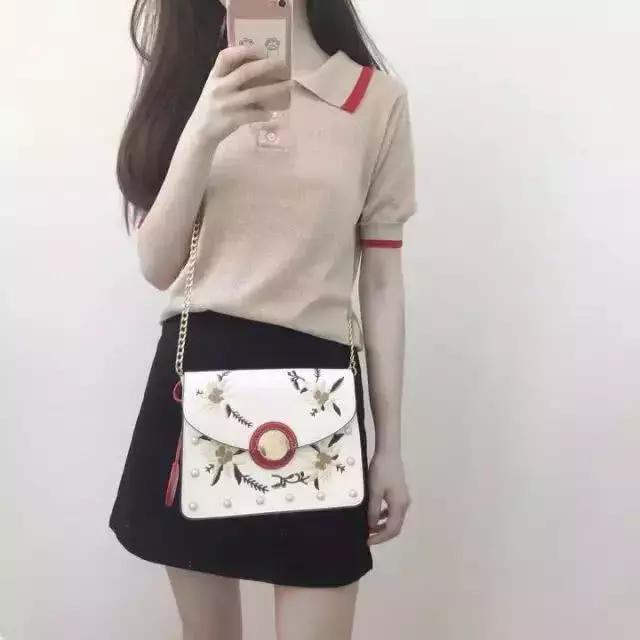 從頭到(dào)腳穿出(chū)不(bù)一(yī / yì ／yí)樣的(de)刺繡風