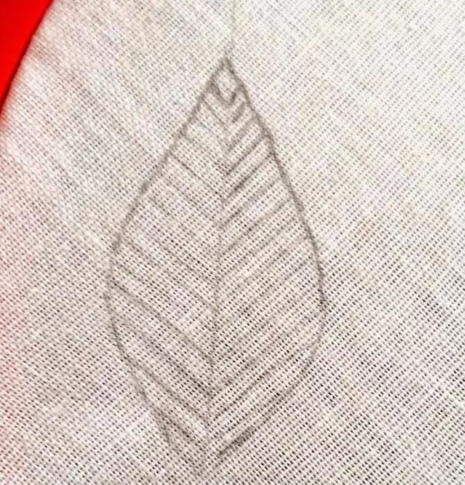 2種葉子(zǐ)立體刺繡效果繡法