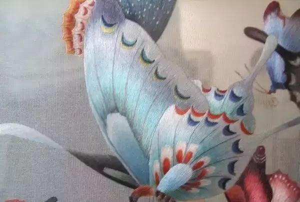 中國(guó)手工刺繡，永不(bù)過時(shí)的(de)美