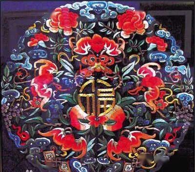 中國(guó)手工刺繡，永不(bù)過時(shí)的(de)美